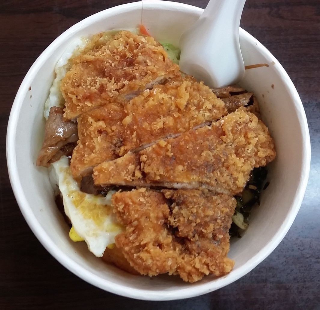 Barbecue pork rice with fried chicken